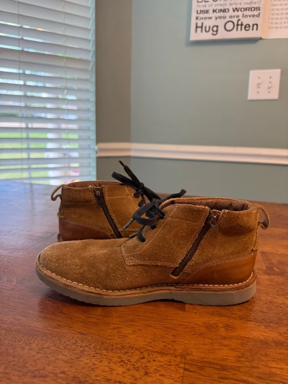 Florsheim Kids Navigator Jr. Chukka Boots Mocha Suede Boys Size 5